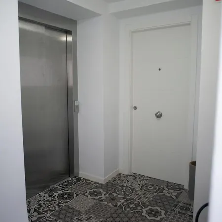 Apartman El Tanguillo Little