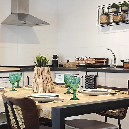 El Tanguillo Little *