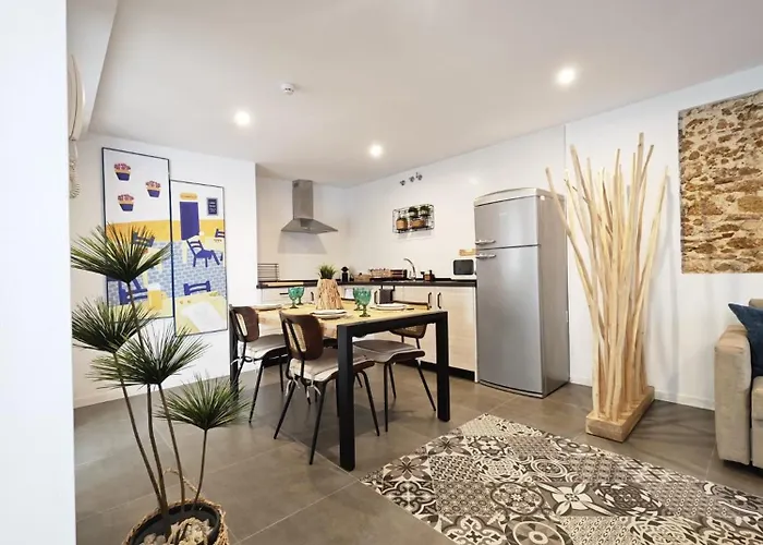 El Tanguillo Little *