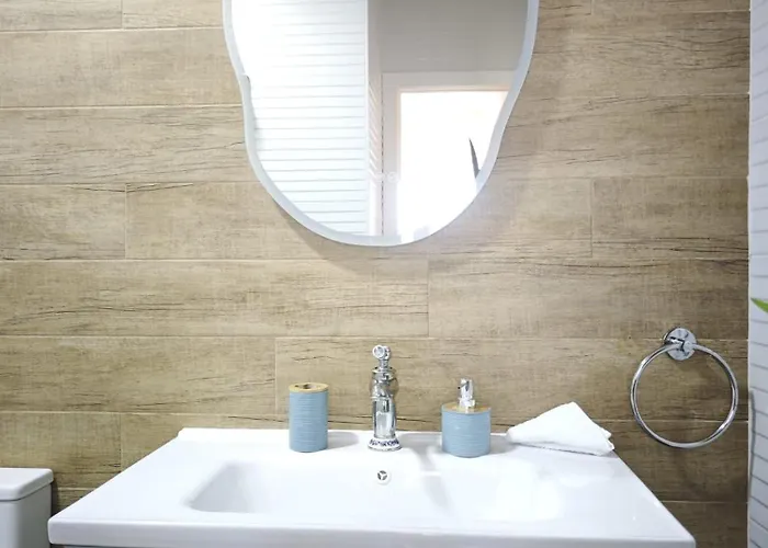 El Tanguillo Little * Cadiz