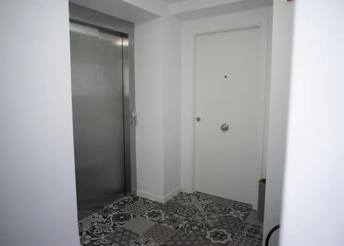 Apartment El Tanguillo Little