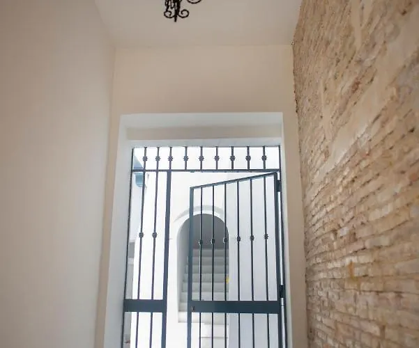 Apartment El Tanguillo Little *