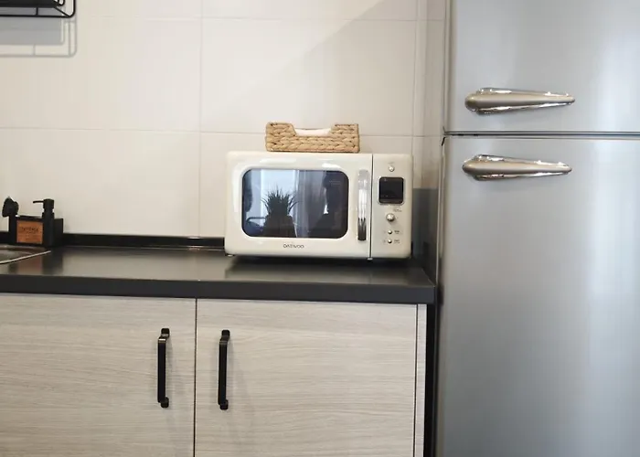 El Tanguillo Little *